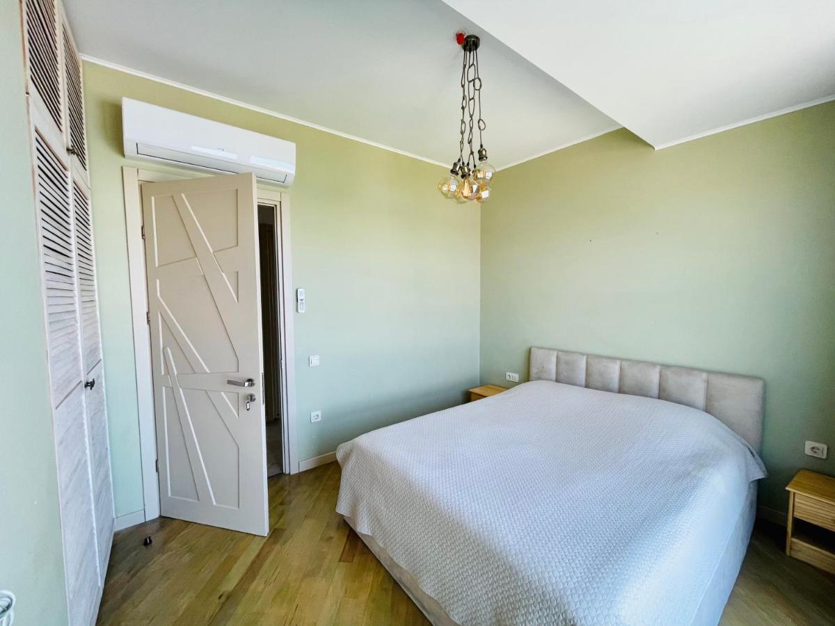 Balmaral Apart Hotel Batumi Bagian luar foto