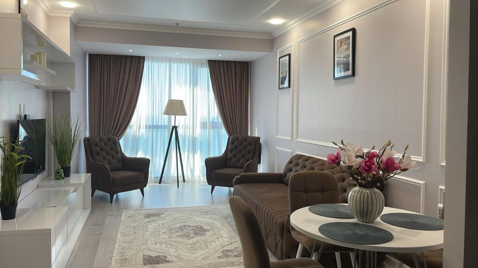 Balmaral Apart Hotel Batumi Bagian luar foto