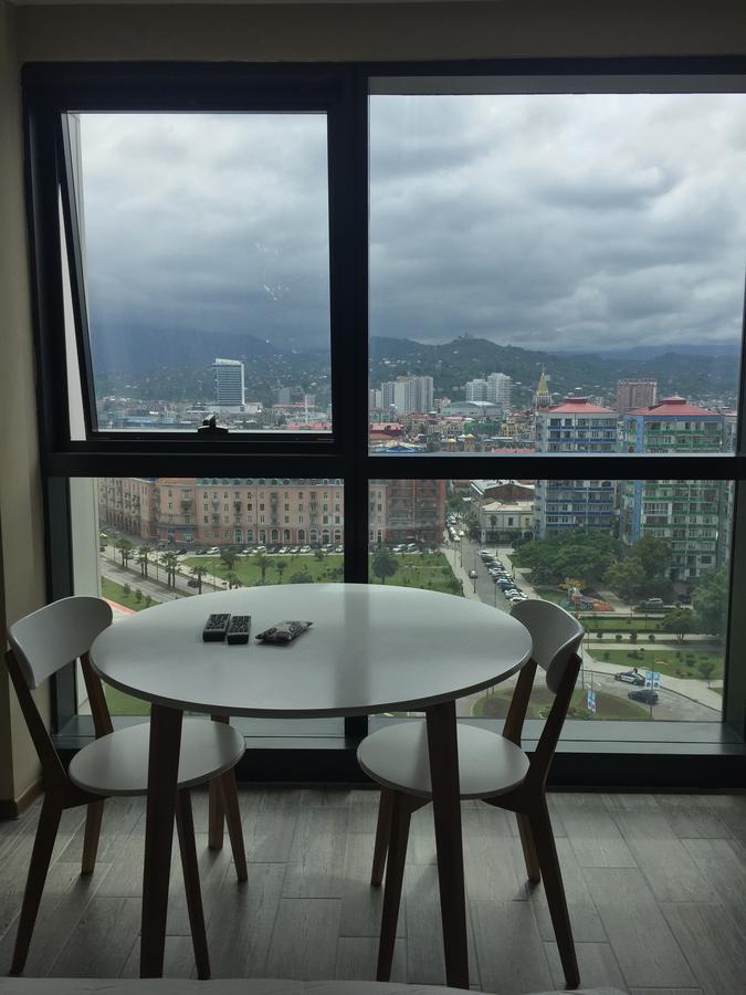 Balmaral Apart Hotel Batumi Bagian luar foto